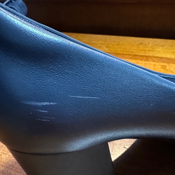 Easy Street Women's Classic Black Flats - Picture 6 of 8